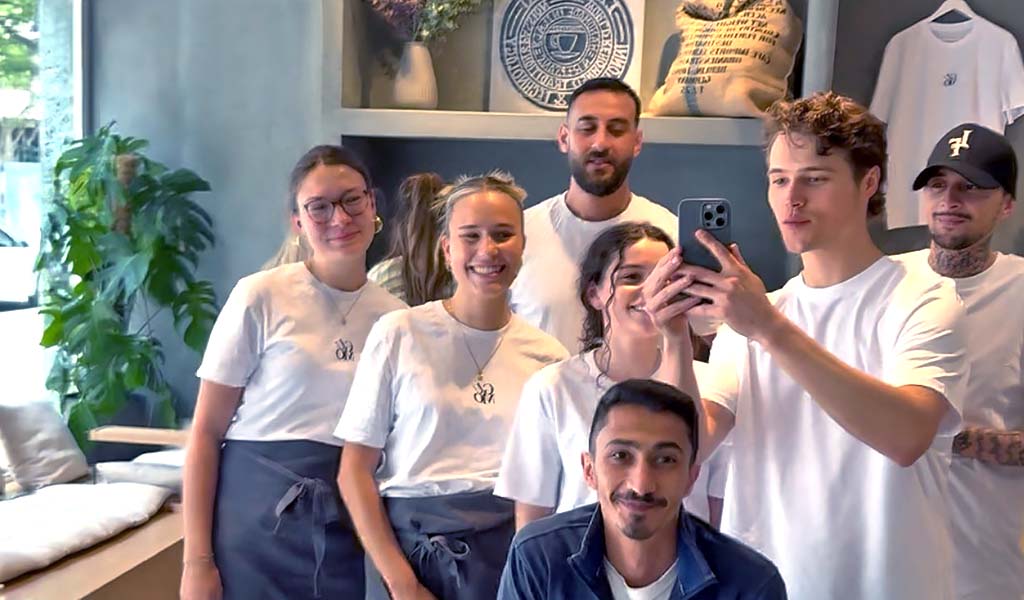 Das GuMo-Team im Frühstücks- und Brunch-Restaurant in Köln.